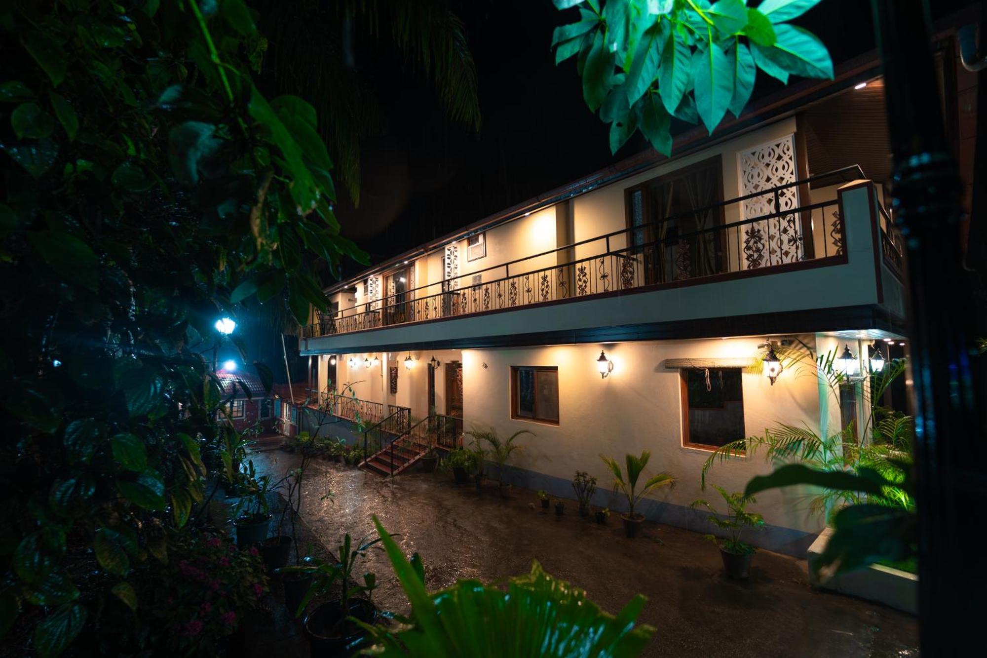Kingmaker'S Plantation With River Stream Madikeri Dış mekan fotoğraf