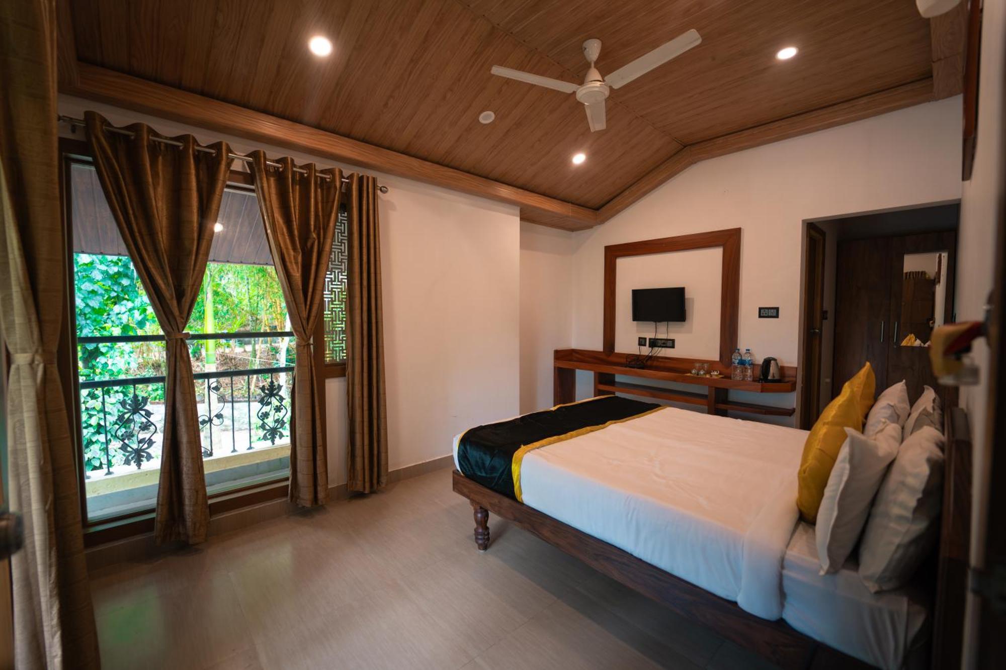 Kingmaker'S Plantation With River Stream Madikeri Dış mekan fotoğraf