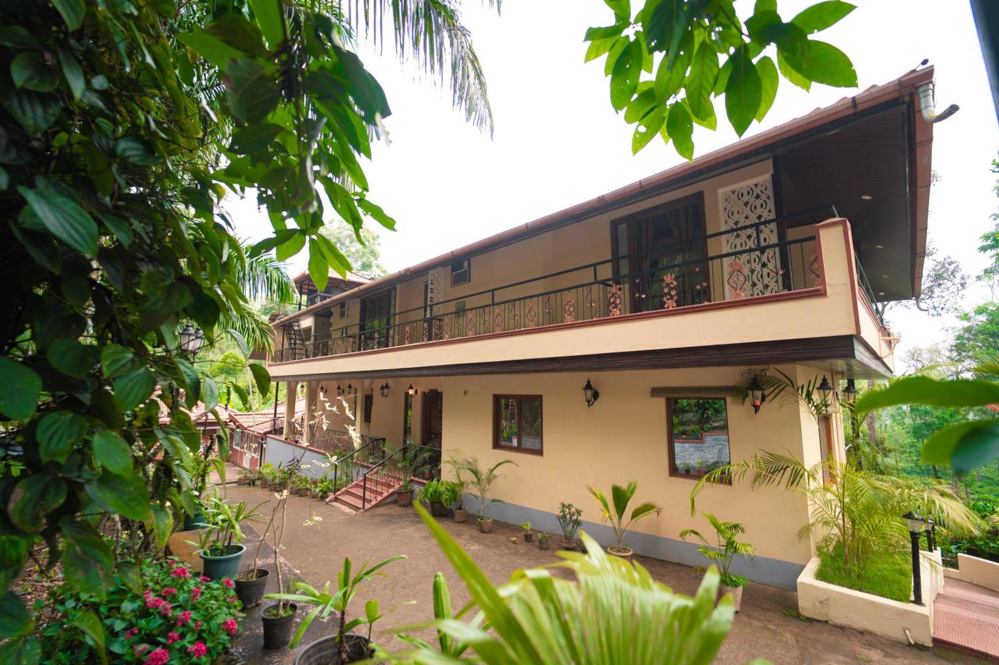 Kingmaker'S Plantation With River Stream Madikeri Dış mekan fotoğraf