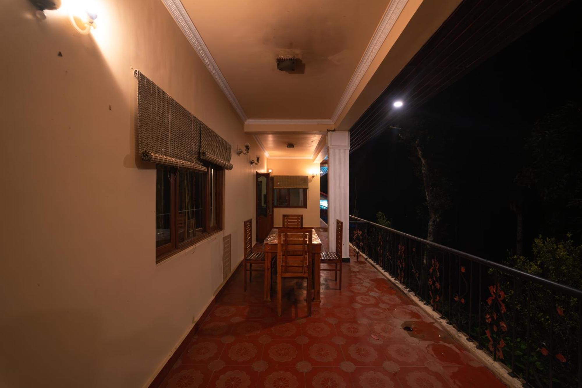 Kingmaker'S Plantation With River Stream Madikeri Dış mekan fotoğraf
