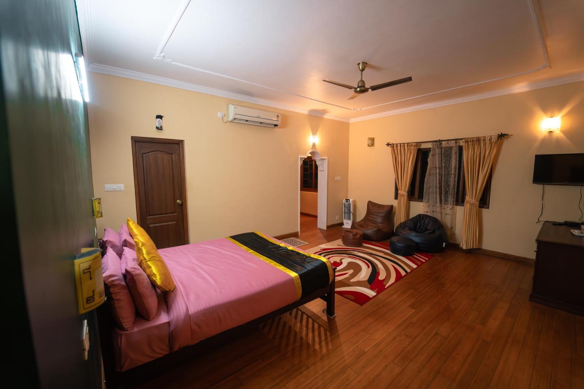 Kingmaker'S Plantation With River Stream Madikeri Dış mekan fotoğraf