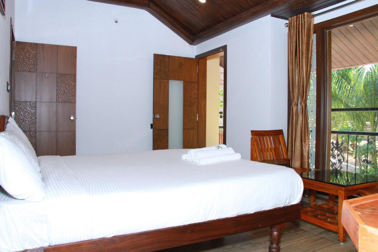 Kingmaker'S Plantation With River Stream Madikeri Dış mekan fotoğraf